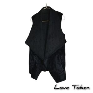 Love Token Reversible Black Faux Fur & Faux Suede Open Front Vest Size M. NWOT
